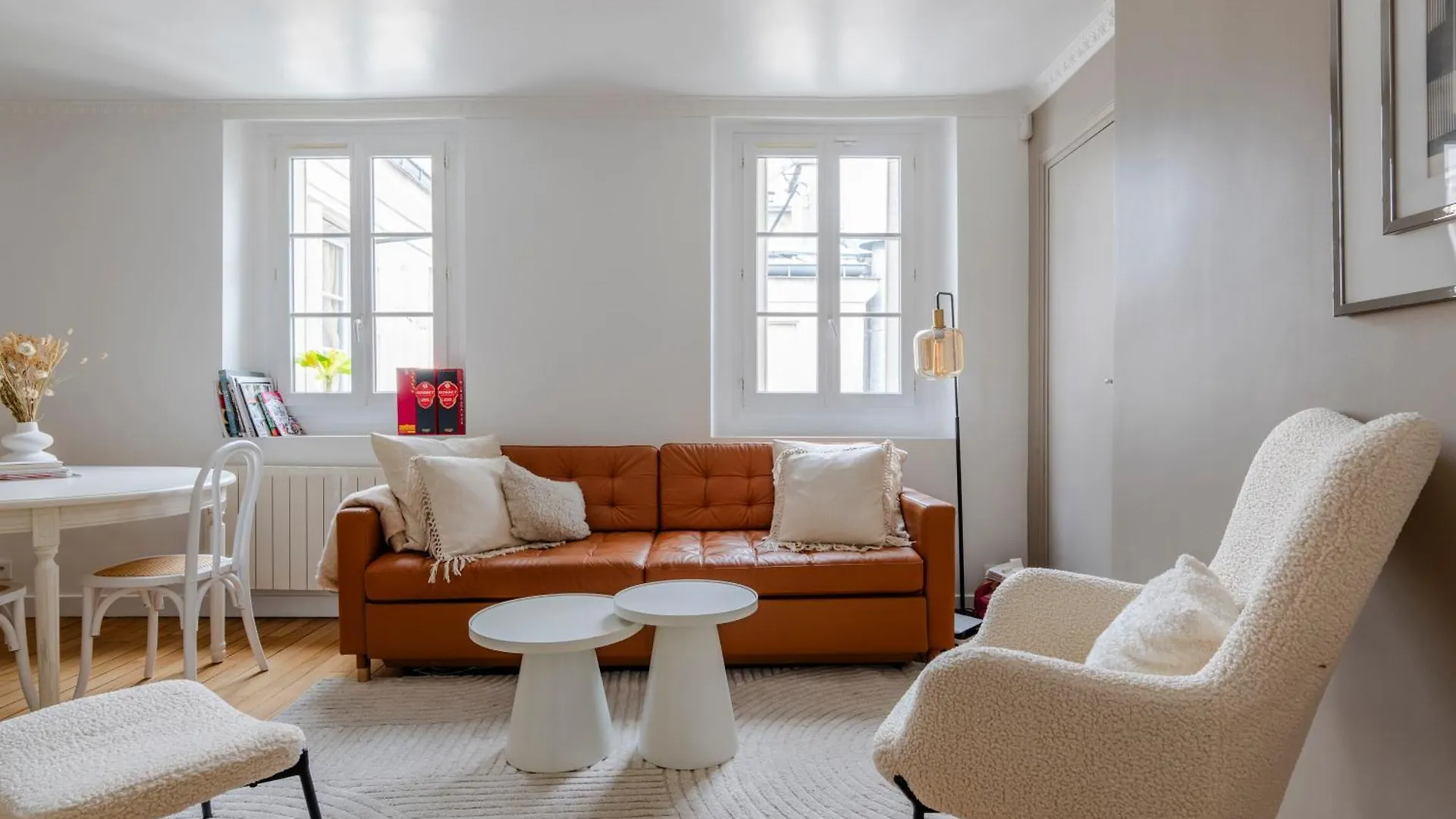 Apartment Veeve - Earthy Serenity Paris