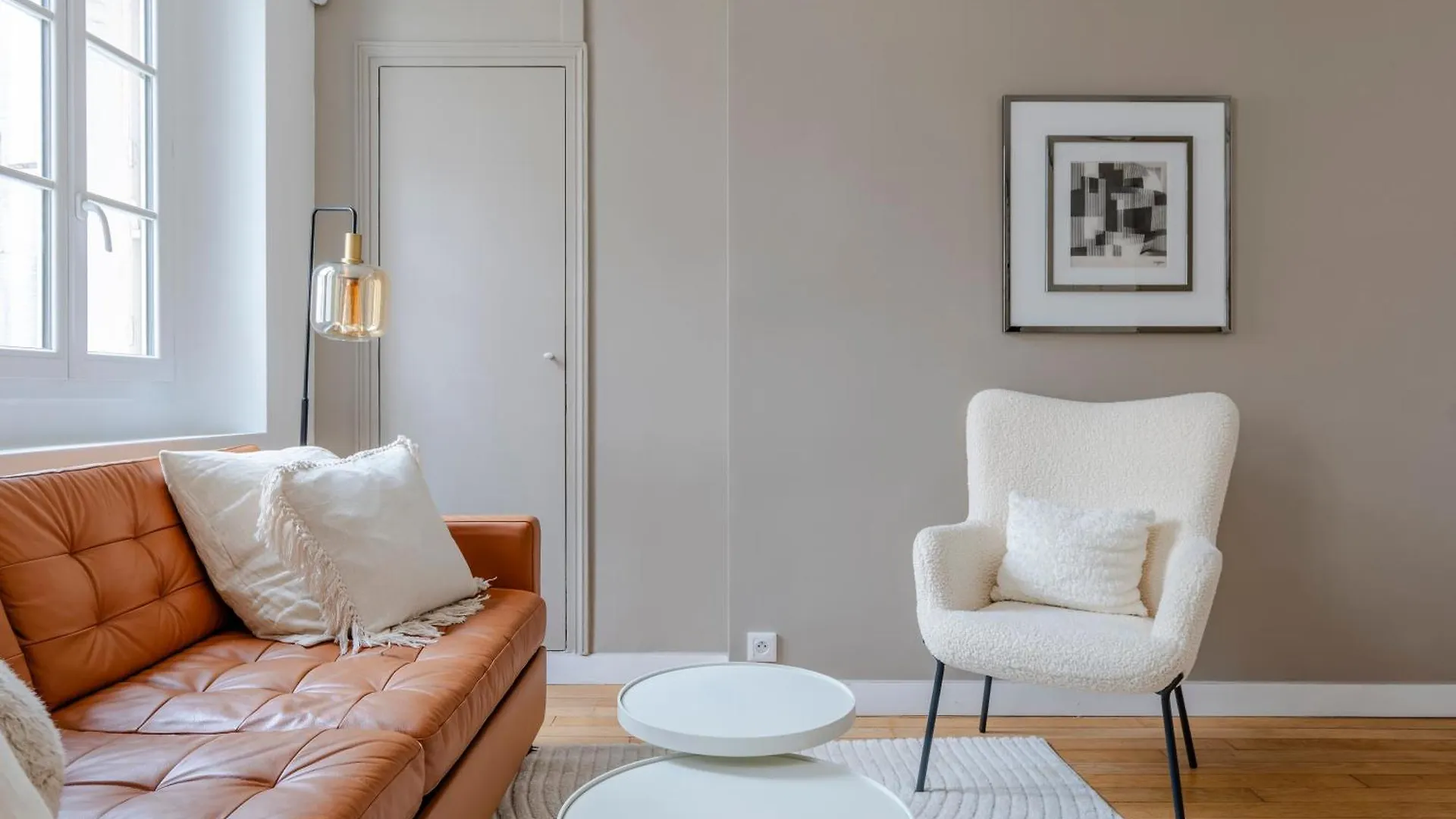 Veeve - Earthy Serenity Paris